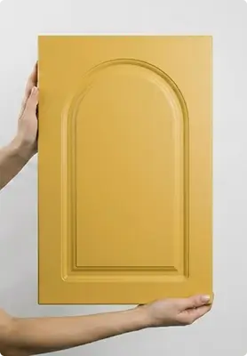 Мебельный фасад с арочной фрезеровкой классический изгиб