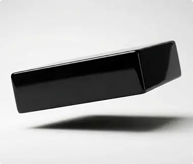 Финишное глянцевое покрытие эмалью с монолитным торцом без кромки