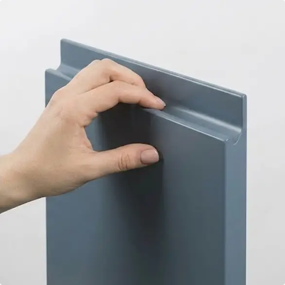 Интегрированная ручка J-профиль, фрезеровка торца МДФ фасада по всей длине