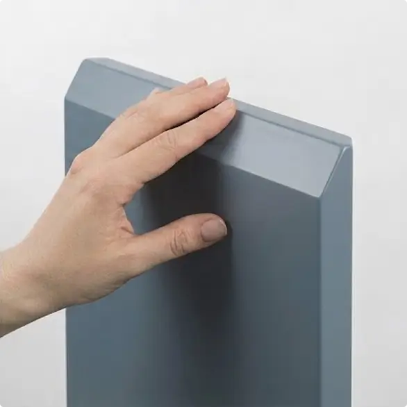 Фасад со спилом торца под 45 градусов для открывания без ручек, комбинируется с профилем Gola