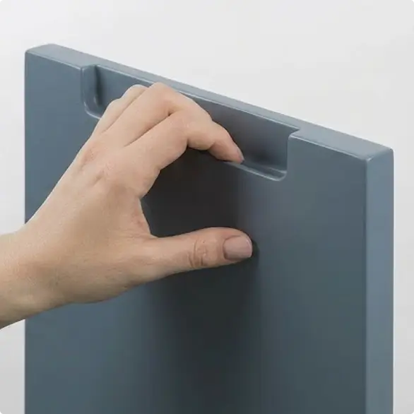 Локальная прямоугольная фрезеровка на лицевой части фасада, скрытая ручка Квадрат