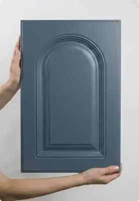 Мебельный фасад с фрезеровкой Арка и плавным изгибом верхней перекладины